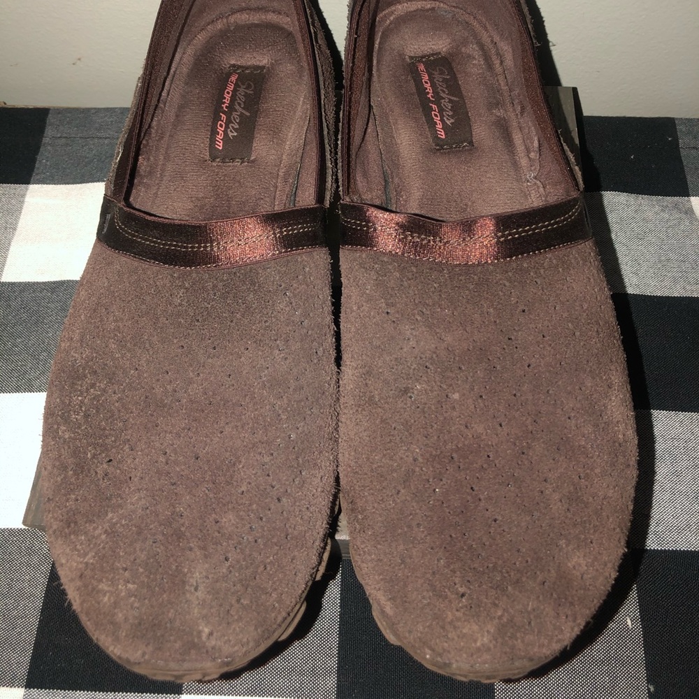 Skechers Memory foam Brown EZ Flex shoes - size 8